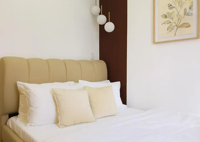 Apartment Cylos Place Manhattan Araneta Center 2br With Balcony *