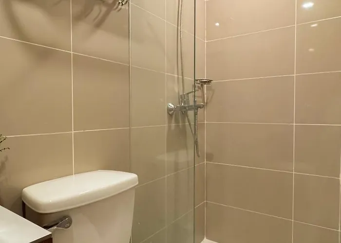 Cylos Place Manhattan Araneta Center 2br With Balcony *