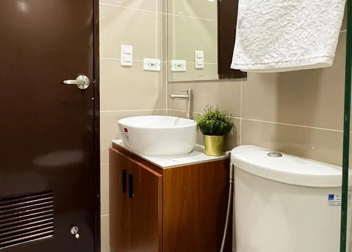 Cylos Place Manhattan Araneta Center 2br With Balcony Apartment