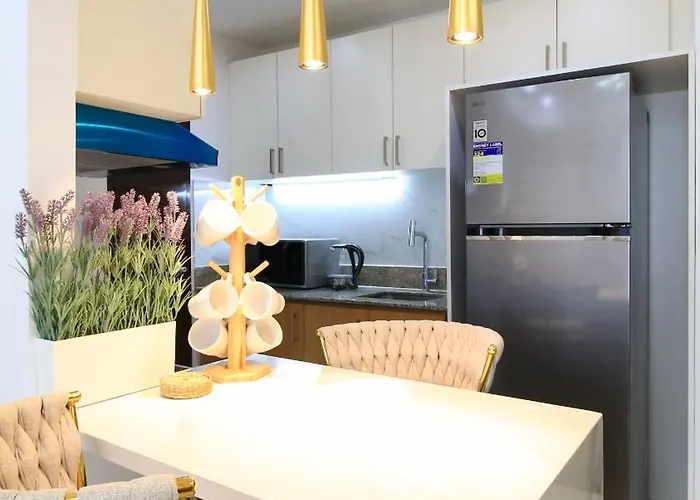 Apartment Cylos Place Manhattan Araneta Center 2br With Balcony *