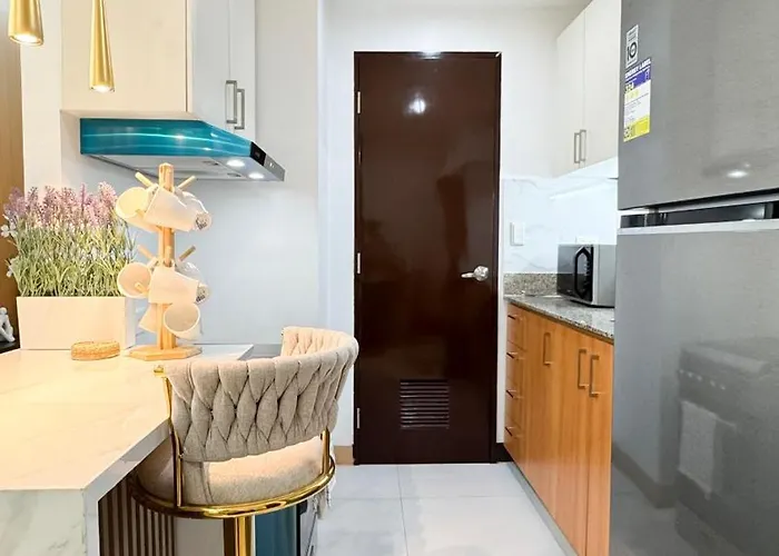 Apartment Cylos Place Manhattan Araneta Center 2br With Balcony Manila