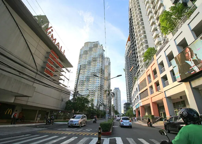 Apartment Cylos Place Manhattan Araneta Center 2br With Balcony *