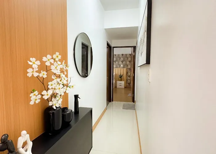 Cylos Place Manhattan Araneta Center 2br With Balcony * Manila
