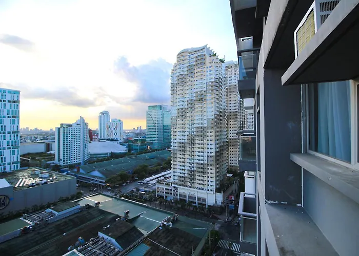 Cylos Place Manhattan Araneta Center 2br With Balcony