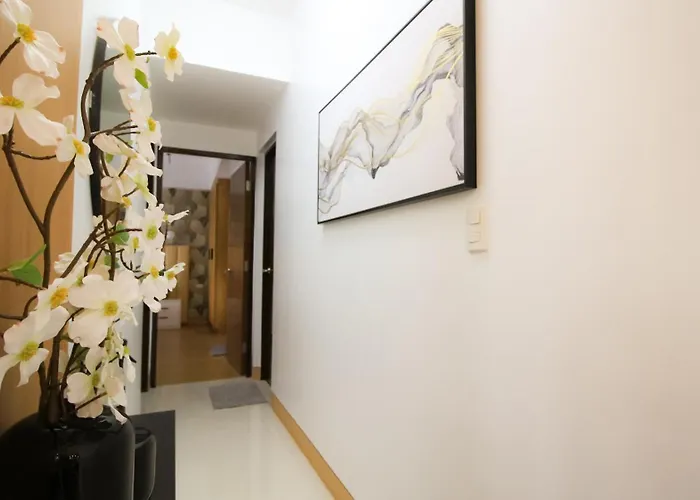 Cylos Place Manhattan Araneta Center 2br With Balcony *