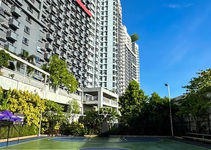 Cylos Place Manhattan Araneta Center 2br With Balcony Apartment Manila